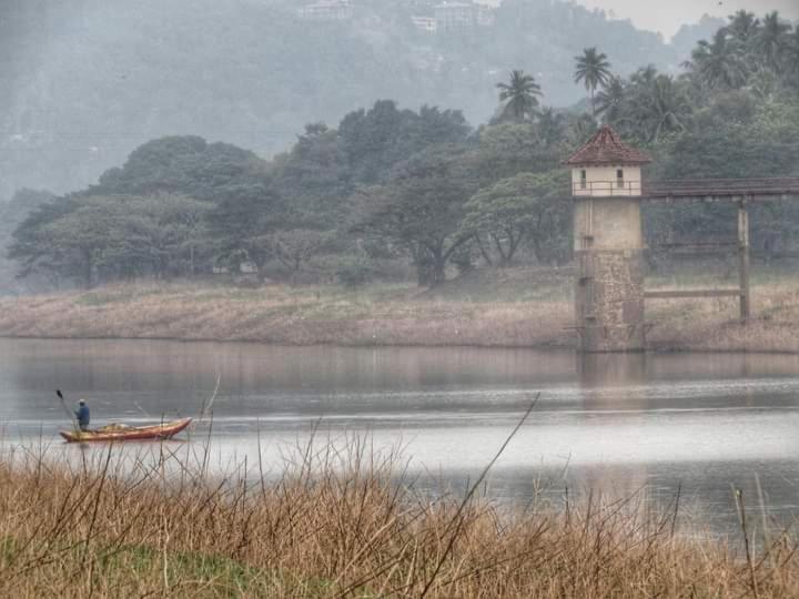 White House Hotel Kandy Gurudeniya Zewnętrze zdjęcie