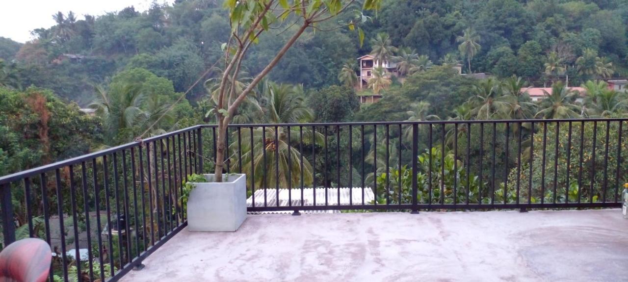 White House Hotel Kandy Gurudeniya Zewnętrze zdjęcie